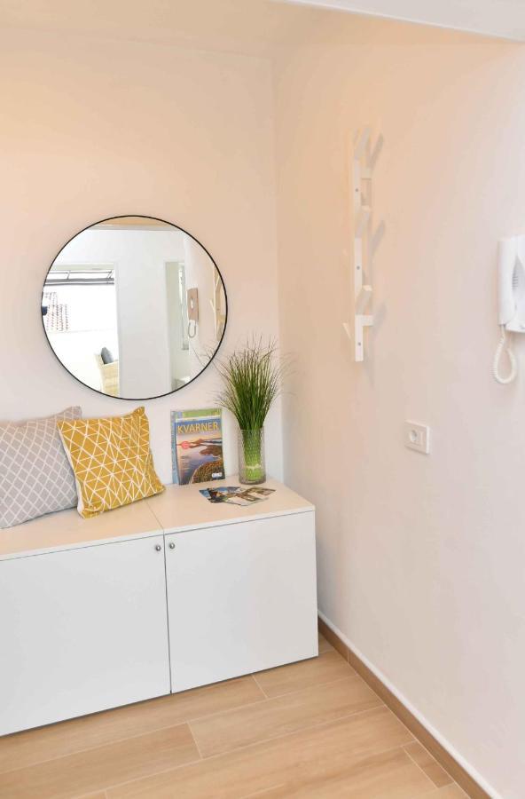 Apartman Leona Lovran Ngoại thất bức ảnh