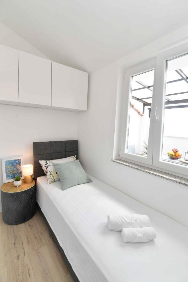 Apartman Leona Lovran Ngoại thất bức ảnh
