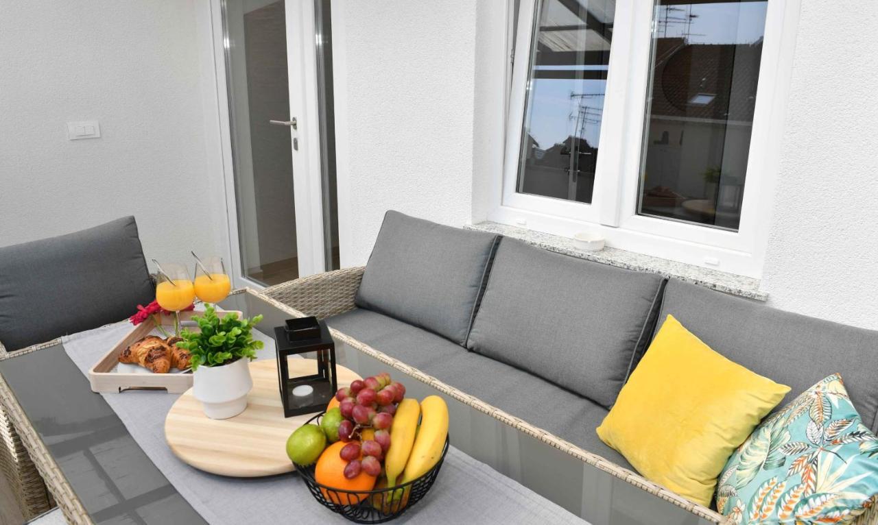 Apartman Leona Lovran Ngoại thất bức ảnh